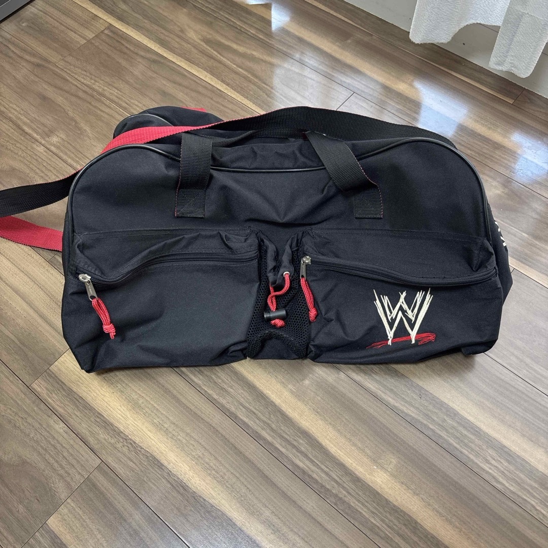 WWE  スポーツバック　未使用品 メンズのバッグ(ボストンバッグ)の商品写真
