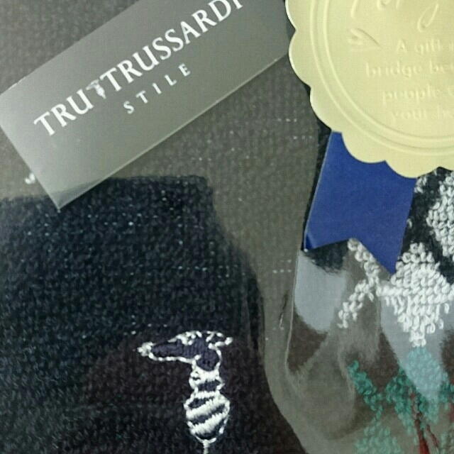 Trussardi(トラサルディ)のメンズハンカチ メンズのファッション小物(ハンカチ/ポケットチーフ)の商品写真