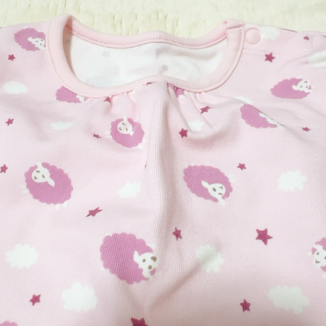 UNIQLO(ユニクロ)のUNIQLO☆長袖パジャマ90cm キッズ/ベビー/マタニティのキッズ服女の子用(90cm~)(パジャマ)の商品写真