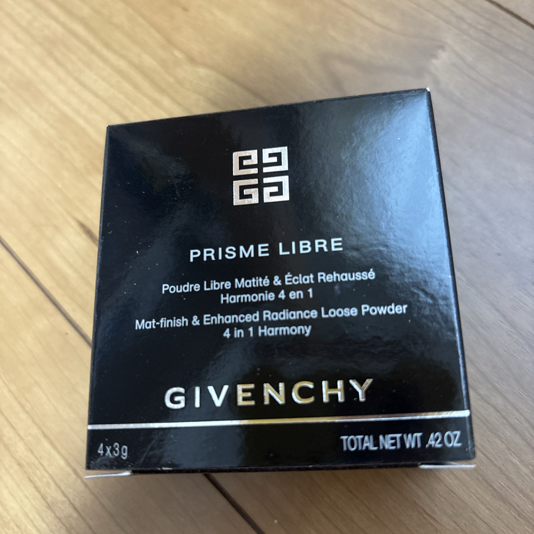 GIVENCHY(ジバンシィ)のジバンシイ プリズム リーブル #03 ローズ・ヴェイル 3g×4 コスメ/美容のベースメイク/化粧品(フェイスパウダー)の商品写真