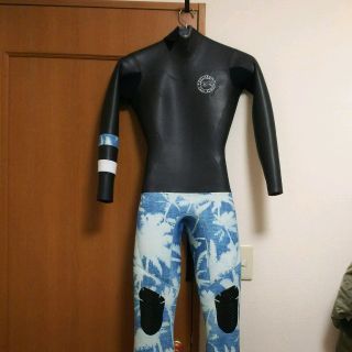 ビラボン(billabong)のGWラストお値下げ☆ビラボン フルウエットスーツ 3㎜(サーフィン)