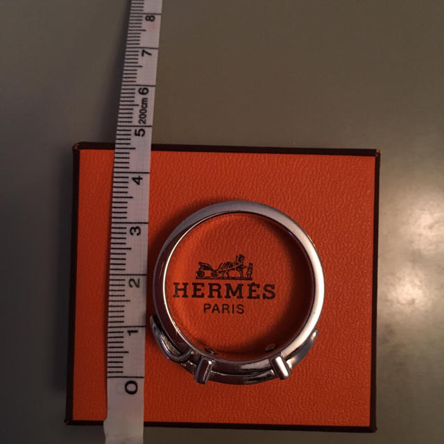 Hermes(エルメス)のエルメス スカーフリング レディースのファッション小物(バンダナ/スカーフ)の商品写真