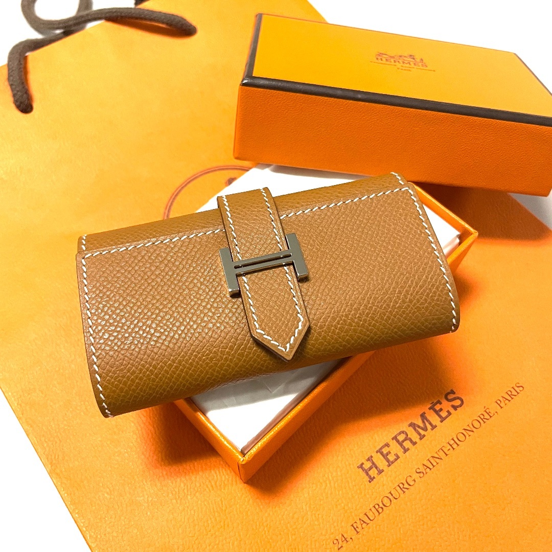 HERMES - 新品 HERMES エルメス べアン キーケース ゴールド×シルバー金具