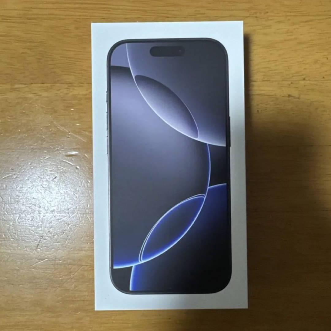 iPhone(アイフォーン)の【新品未開封】 iPhone 16 Pro ブラックチタニウム 256GB スマホ/家電/カメラのスマートフォン/携帯電話(スマートフォン本体)の商品写真