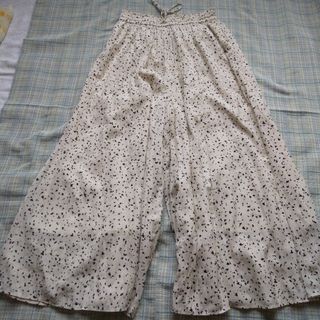 グローバルワーク(GLOBAL WORK)のGLOBAL WORK フレアワイドパンツ M(カジュアルパンツ)