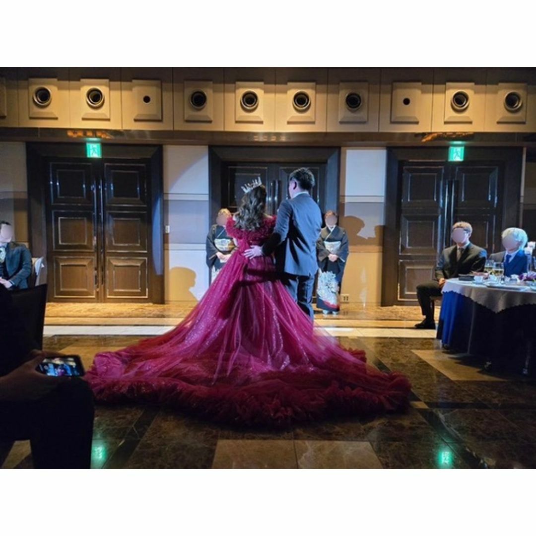 実例写真！カラードレス ボルドー色 キラキラグリッターチュール編み上げ 花嫁