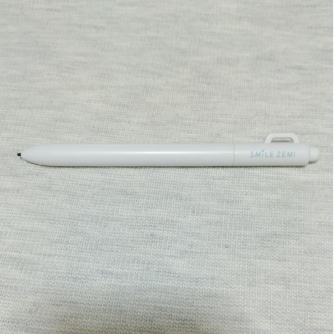 スマイルゼミ タブレット用のタッチペン 純正品 旧型の丸タイプ スマホ/家電/カメラのPC/タブレット(PC周辺機器)の商品写真