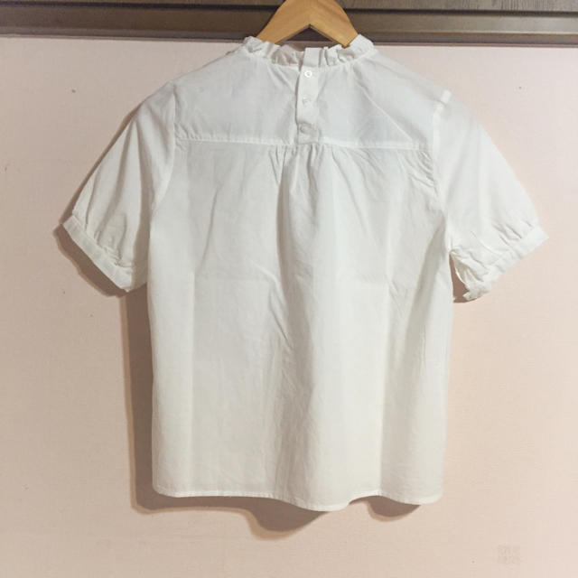 SM2(サマンサモスモス)のフリルネックブラウス SM2 レディースのトップス(シャツ/ブラウス(半袖/袖なし))の商品写真