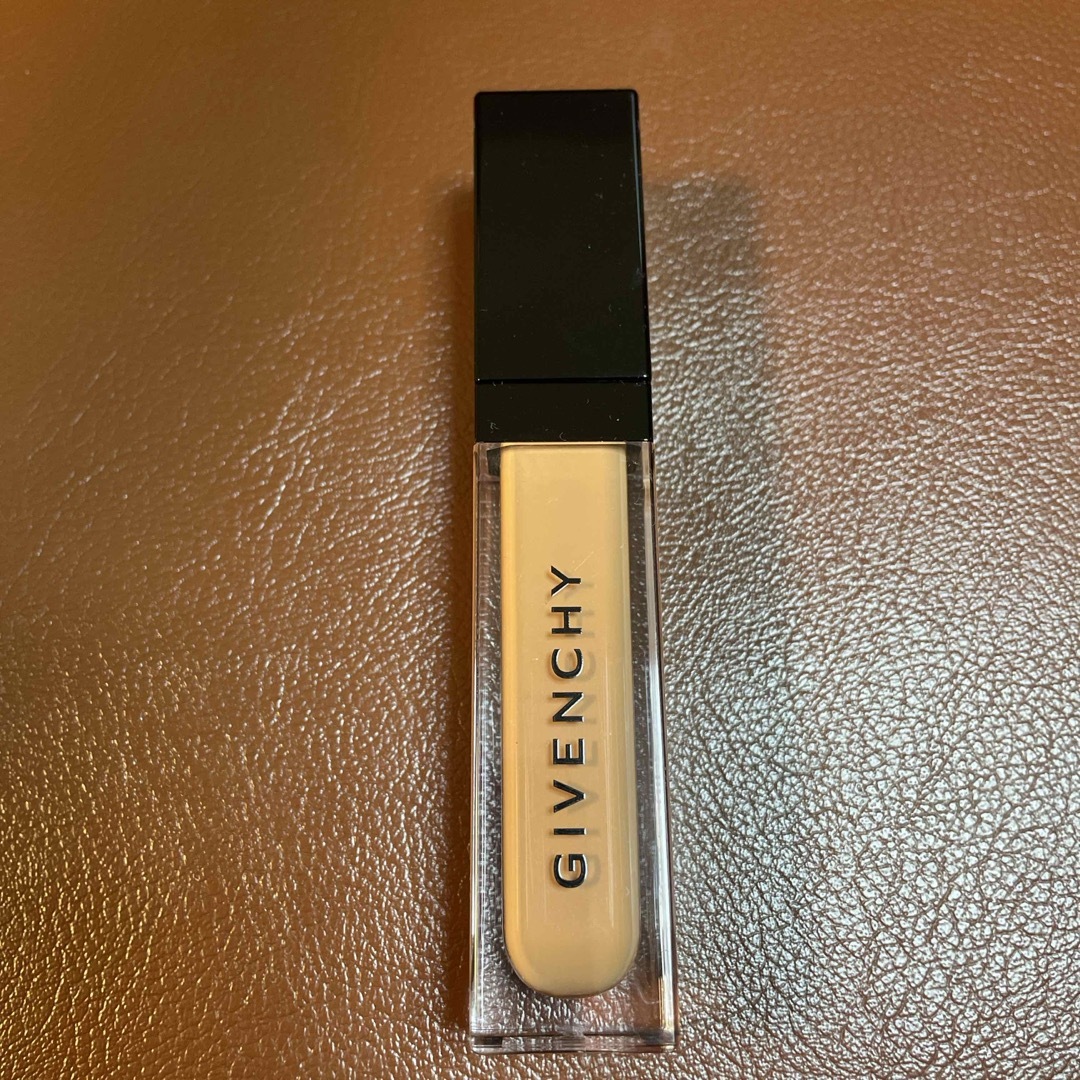 GIVENCHY(ジバンシィ)のジバンシイ プリズム・リーブル スキンケアリング コレクター ピーチ コスメ/美容のベースメイク/化粧品(コンシーラー)の商品写真