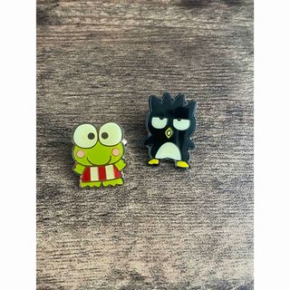 サンリオ(サンリオ)の【レア商品】サンリオ　ケロッピ　バツ丸　バッジ(キャラクターグッズ)