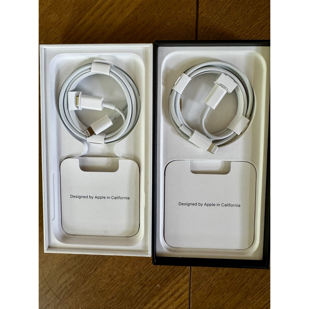 iPhone(アイフォーン)のiPhone 純正付属品タイプCライトニングケーブル Apple正規品 スマホ/家電/カメラのスマートフォン/携帯電話(バッテリー/充電器)の商品写真
