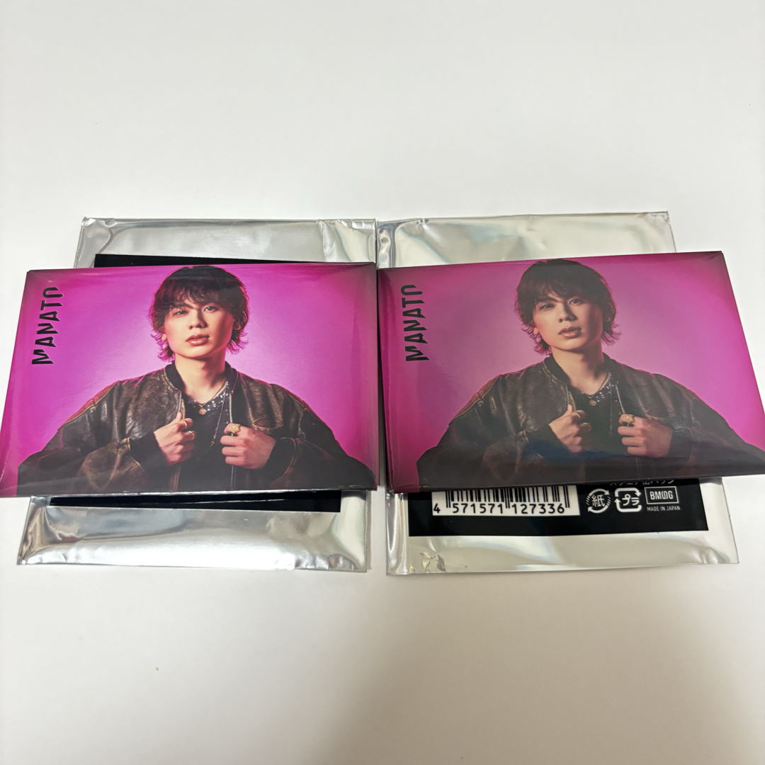 BE:FIRST(ビーファースト)のBE:FIRST Masterplan シークレットスクエアバッジ MANATO エンタメ/ホビーのタレントグッズ(ミュージシャン)の商品写真