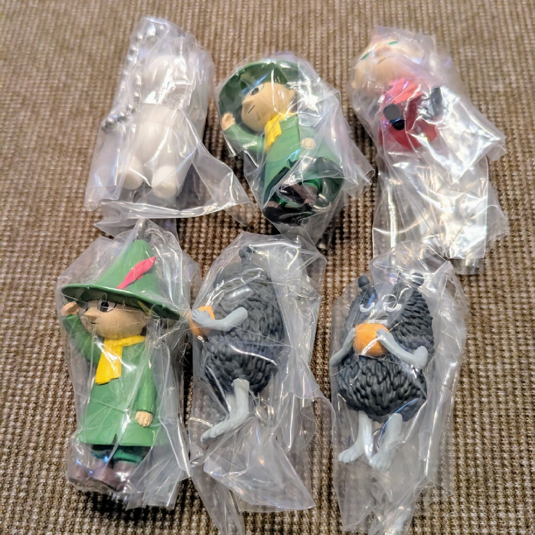 ムーミン つまんでつなげてますこっと エンタメ/ホビーのおもちゃ/ぬいぐるみ(キャラクターグッズ)の商品写真