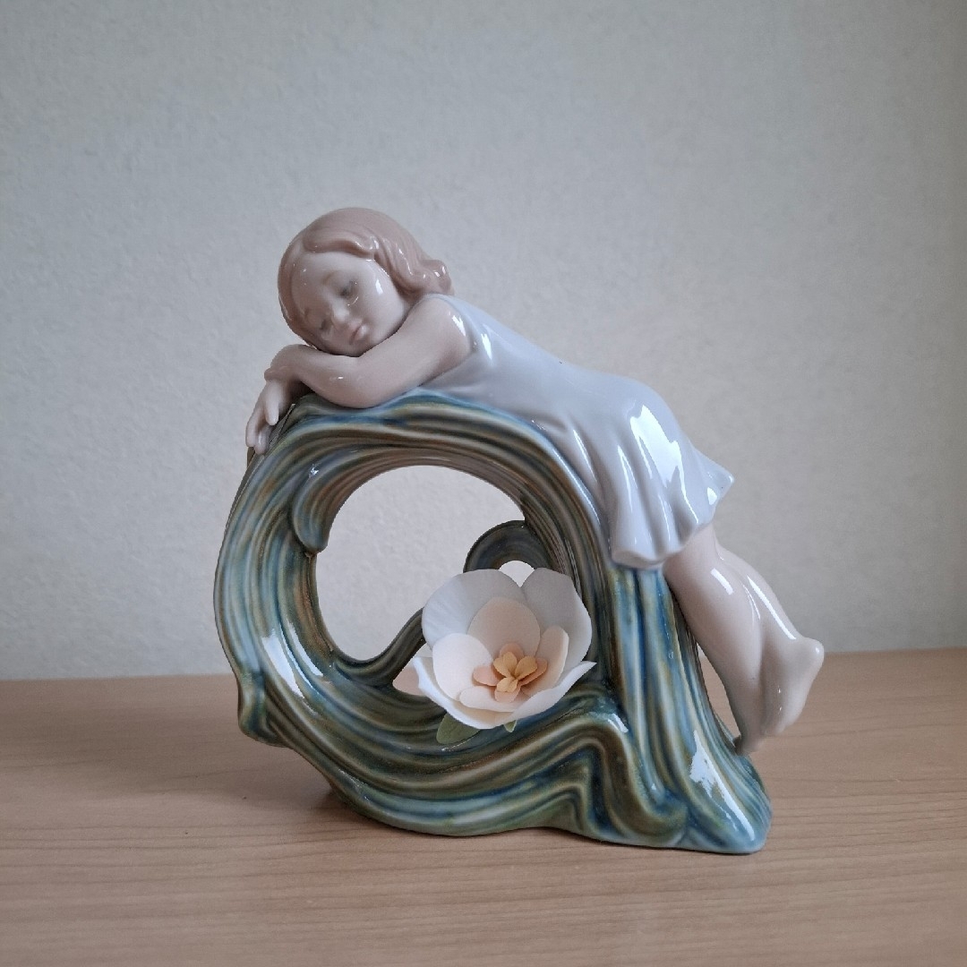 LLADRO リヤドロCHILDHOOD DREAM 08129 夢ごこち