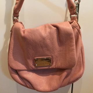 マークバイマークジェイコブス(MARC BY MARC JACOBS)のマークバイ マークジェイコブス バッグ ショルダーバッグ ピンク 美品(ショルダーバッグ)