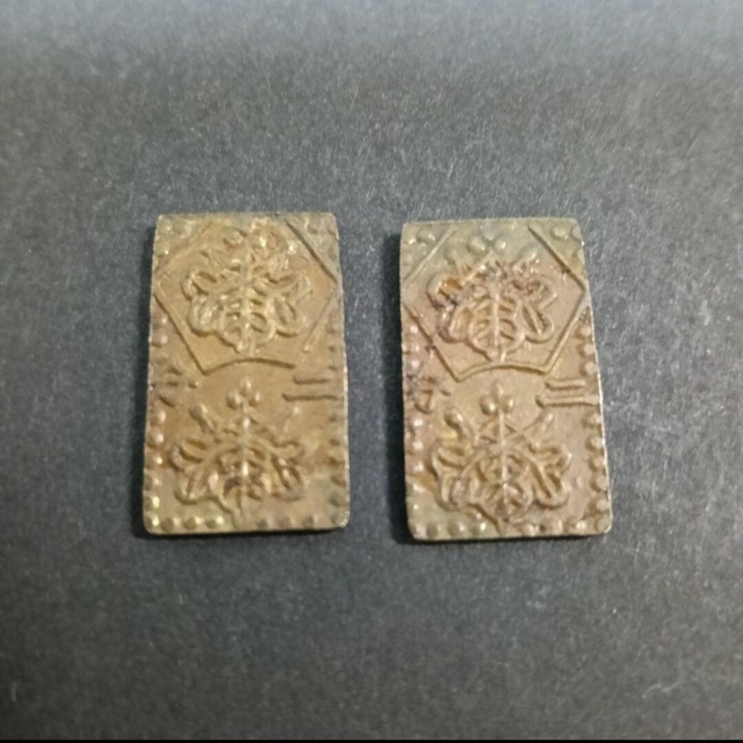 明治二分金 明治二分判金 2枚セット 古銭 (4-175)の通販 by M 明治二分金 明治二分判金 2枚セット 古銭 (4-175)の通販 by M