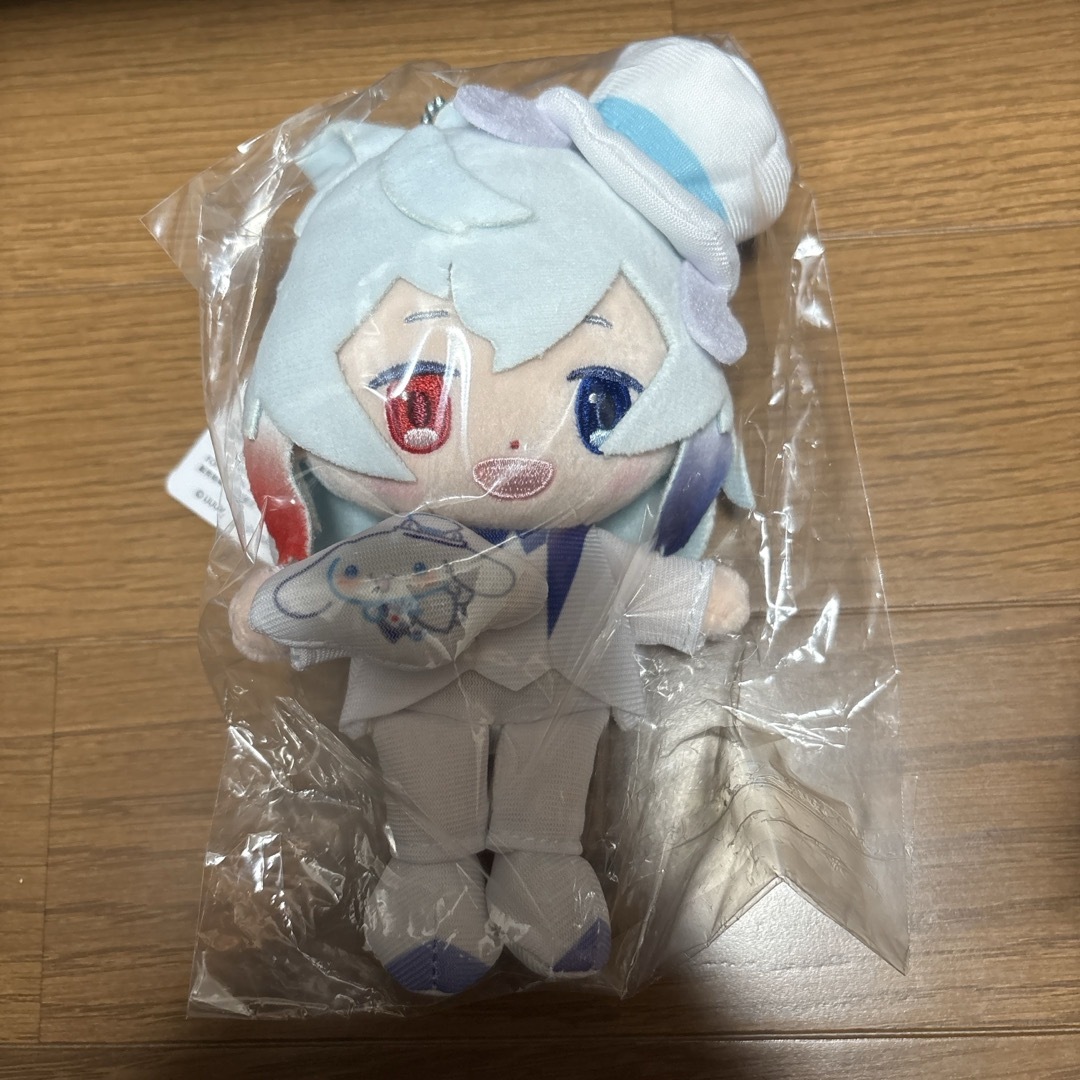 シナモロール(シナモロール)のカラフルピーチ サンリオ ぬいぐるみキーホルダー どぬく シナモンロール エンタメ/ホビーのおもちゃ/ぬいぐるみ(キャラクターグッズ)の商品写真