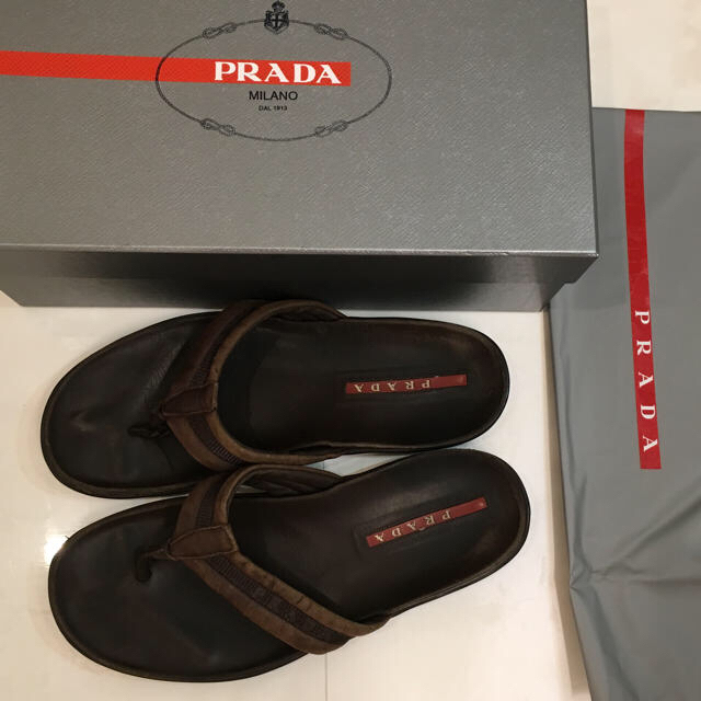 PRADA(プラダ)の人気！プラダのビーチサンダル 箱と袋は別売り メンズの靴/シューズ(サンダル)の商品写真