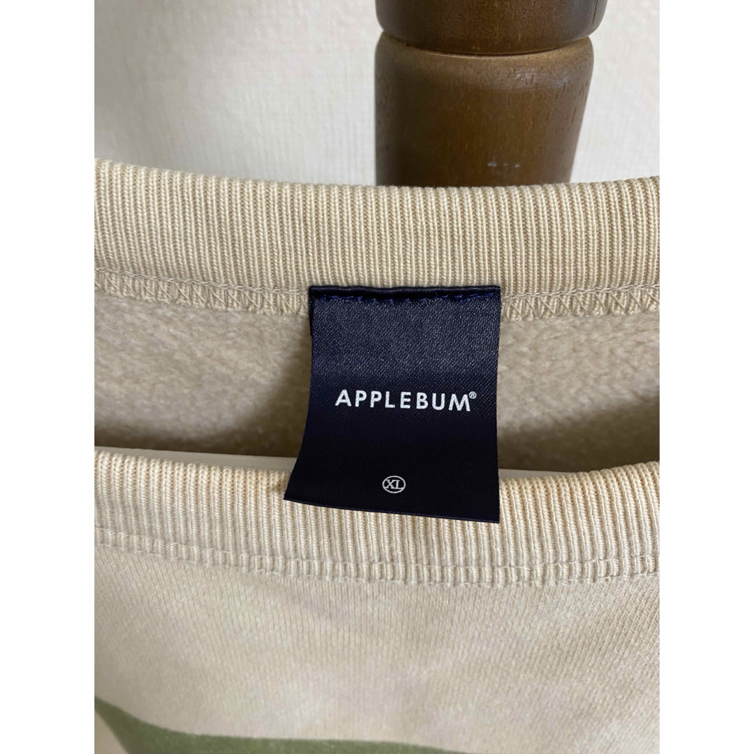 APPLEBUM - APPLEBUM イラスト付きクルーネックスウェットの通販