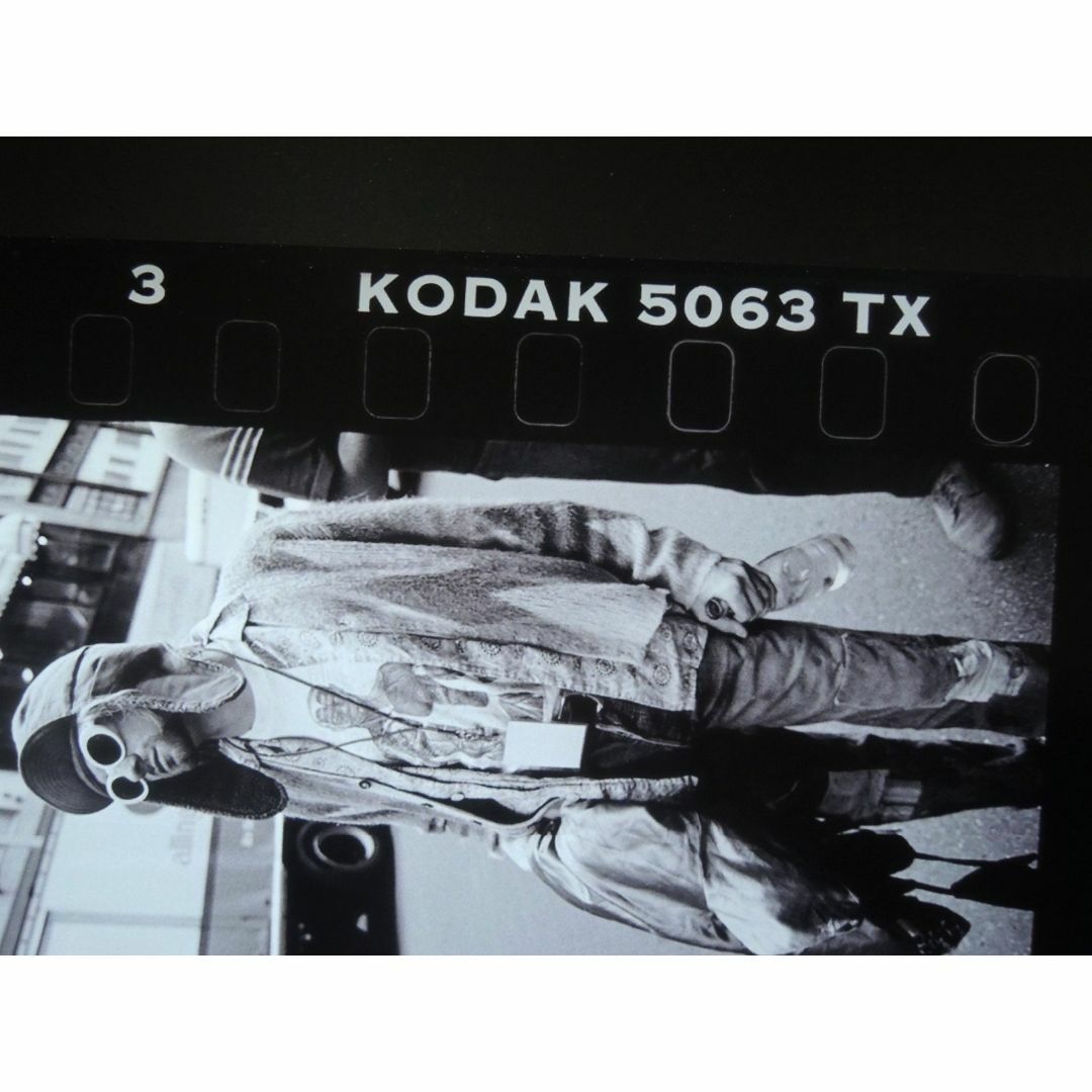 A4 額付き ポスター カートコバーン Kurt Cobain ニルヴァーナ