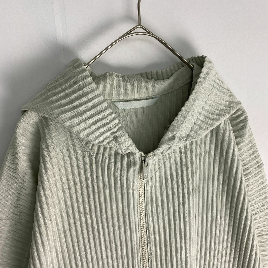 ISSEY MIYAKE - オムプリッセイッセイミヤケ パーカー