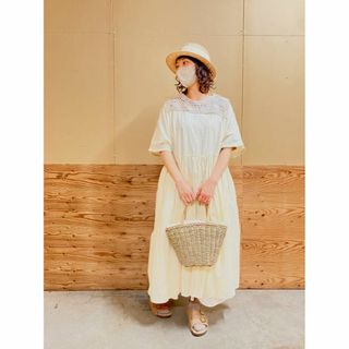 サマンサモスモス(SM2)の美品★先染め柄アソート前後着ワンピース＊イエロー(ロングワンピース/マキシワンピース)