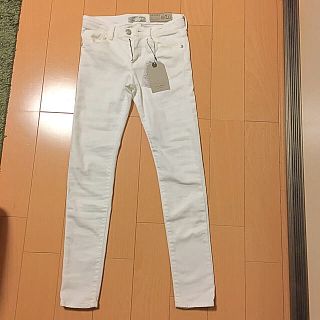 ザラキッズ(ZARA KIDS)のZARA キッズ ホワイトスキニー 140㎝(パンツ/スパッツ)