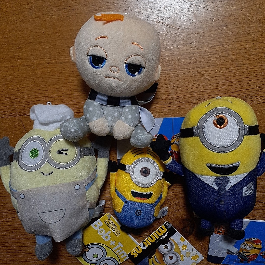 ミニオンぬいぐるみ4点セット エンタメ/ホビーのおもちゃ/ぬいぐるみ(ぬいぐるみ)の商品写真