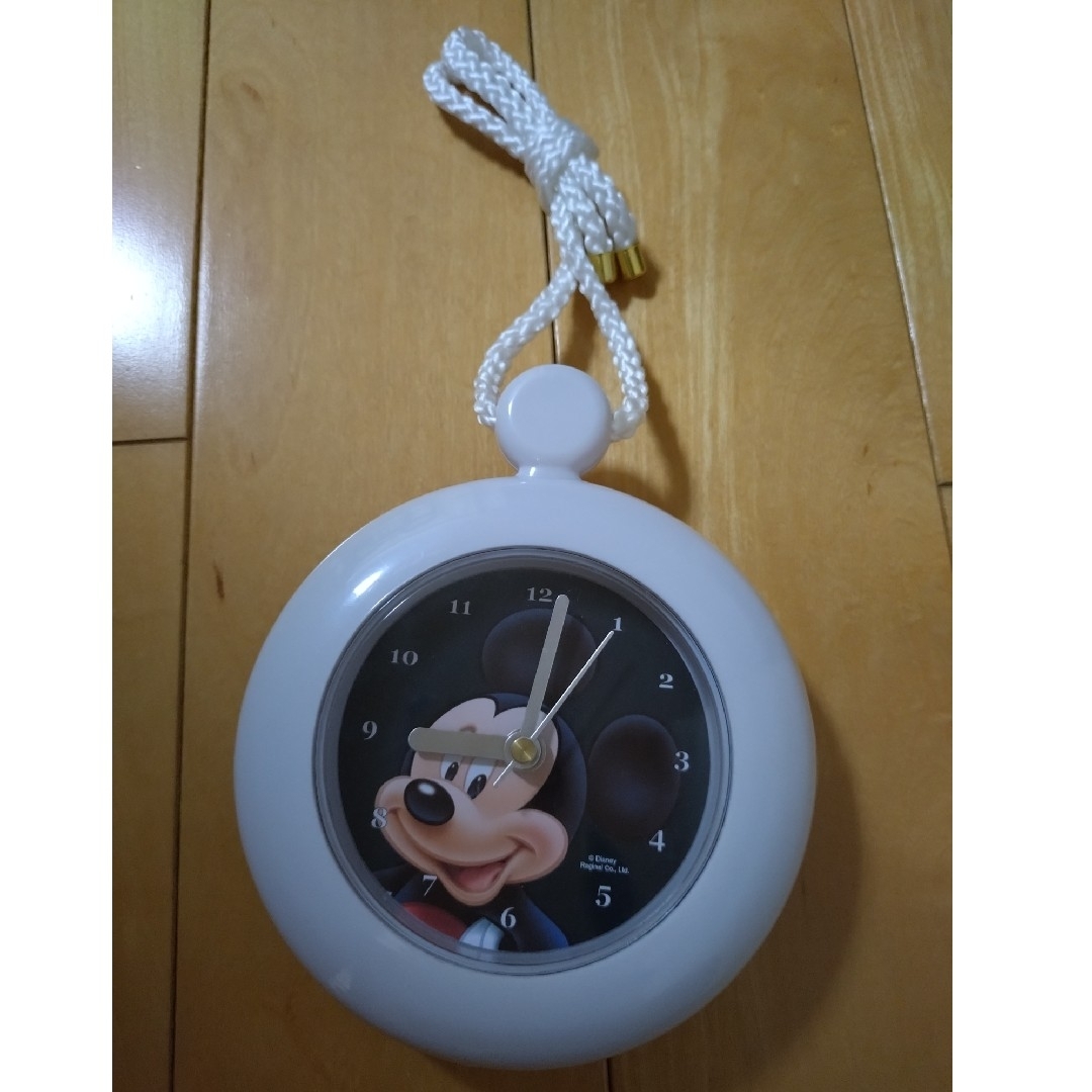 Disney(ディズニー)の【新品・未使用】ミッキーマウス アナログ吊り下げタイプ時計 エンタメ/ホビーのおもちゃ/ぬいぐるみ(キャラクターグッズ)の商品写真