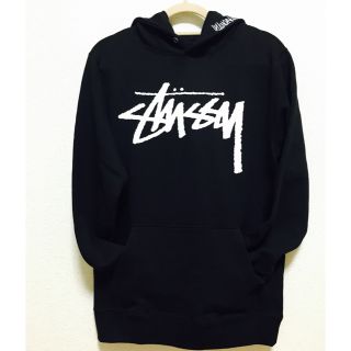 ステューシー(STUSSY)のSTÜSSY フードパーカー(パーカー)