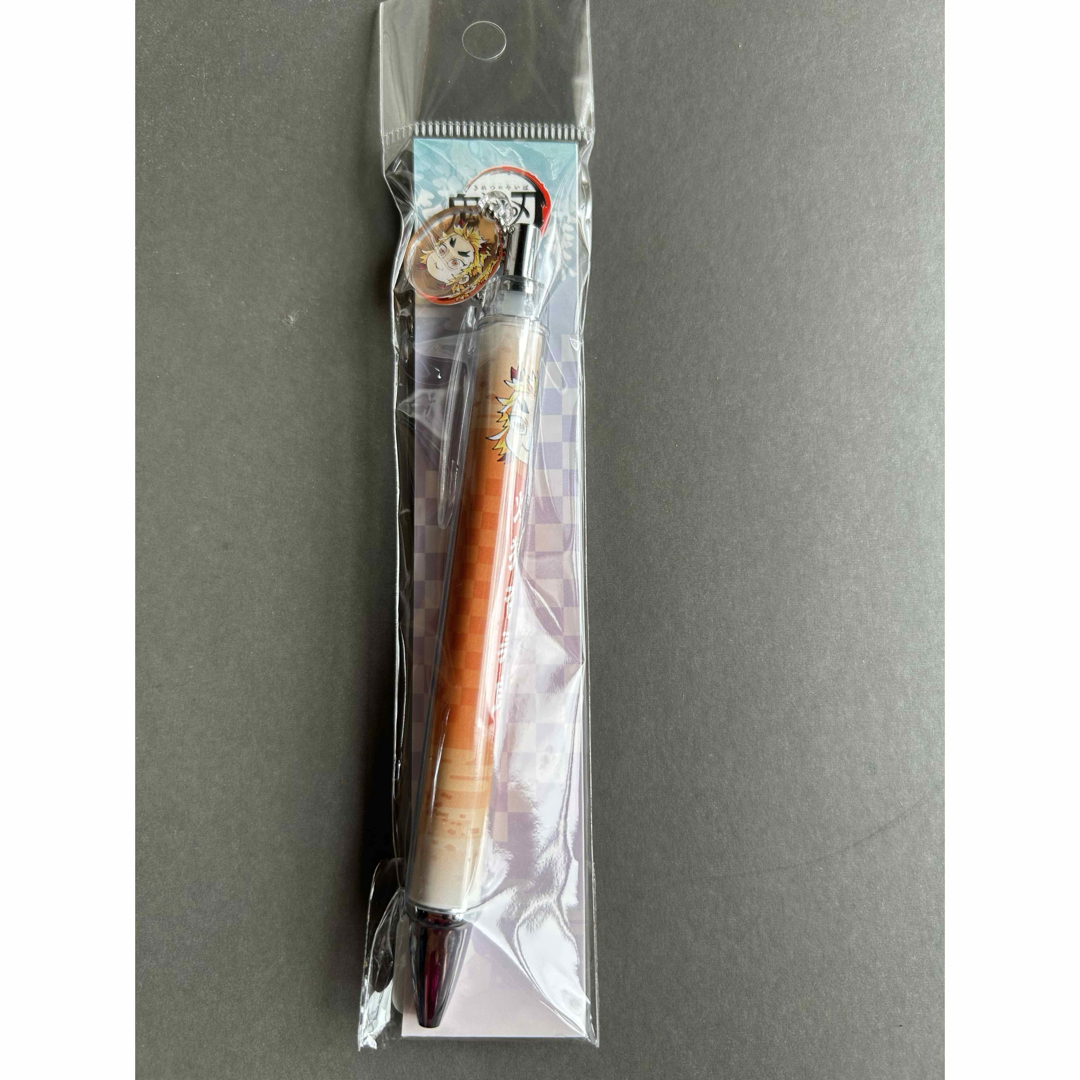 鬼滅の刃(キメツノヤイバ)の鬼滅の刃　フェイスチャーム付 ボールペン 煉獄杏寿郎  エンタメ/ホビーのアニメグッズ(その他)の商品写真