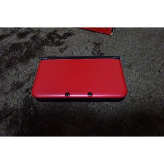 3DS LL レッドブラック　中古品　箱・4GSD・充電器付き(携帯用ゲーム機本体)