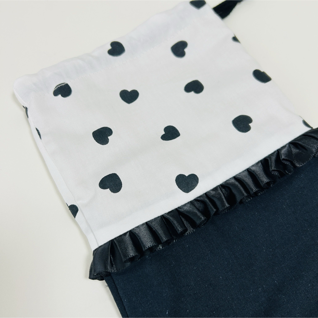 巾着袋 コップ袋 黒ハート 女の子 通園通学 入園入学 綿 裏地 サイズオーダー キッズ/ベビー/マタニティのこども用バッグ(ランチボックス巾着)の商品写真