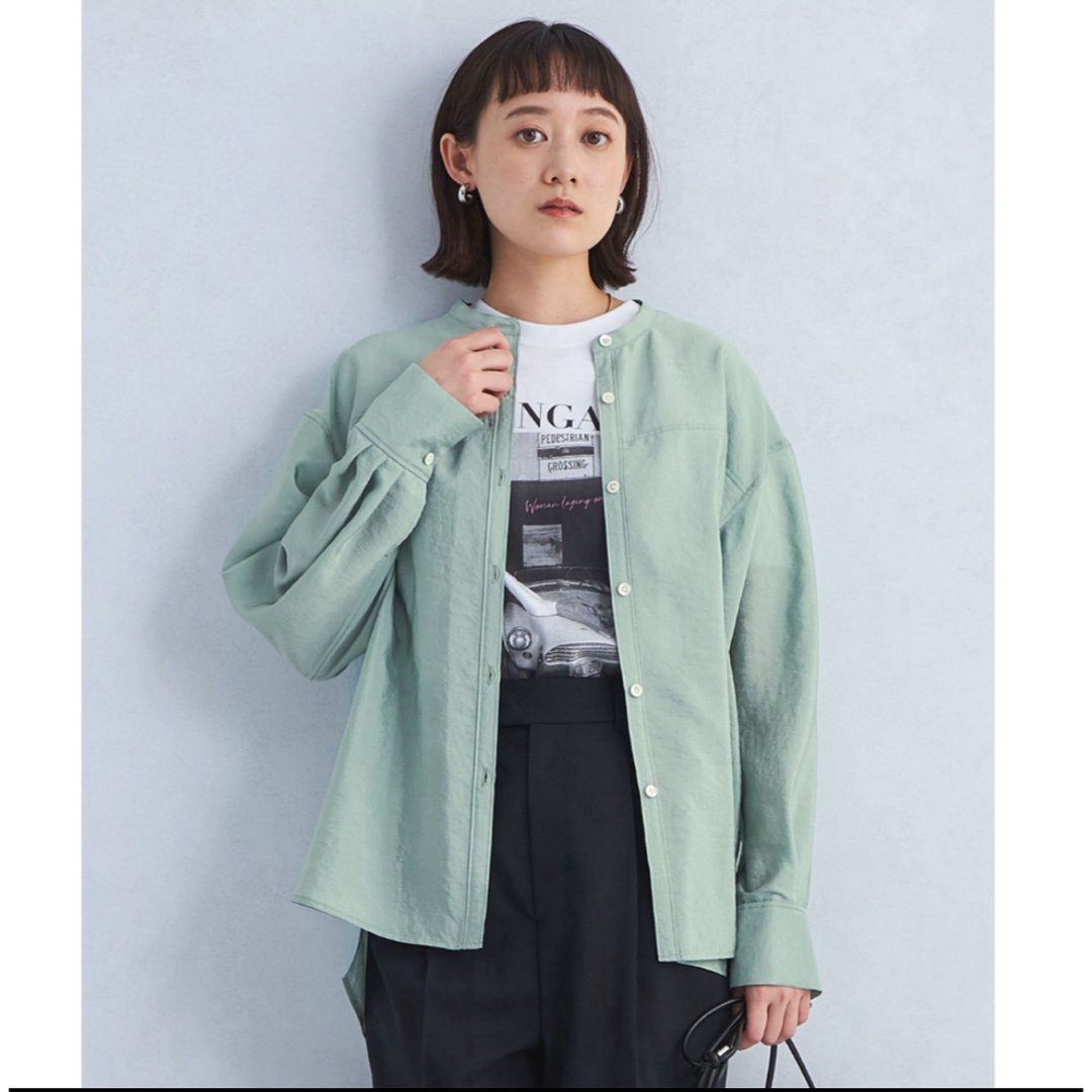 UNITED ARROWS green label relaxing(ユナイテッドアローズグリーンレーベルリラクシング)のgreen label relaxing グロッシー バンドカラー シャツ レディースのトップス(シャツ/ブラウス(長袖/七分))の商品写真