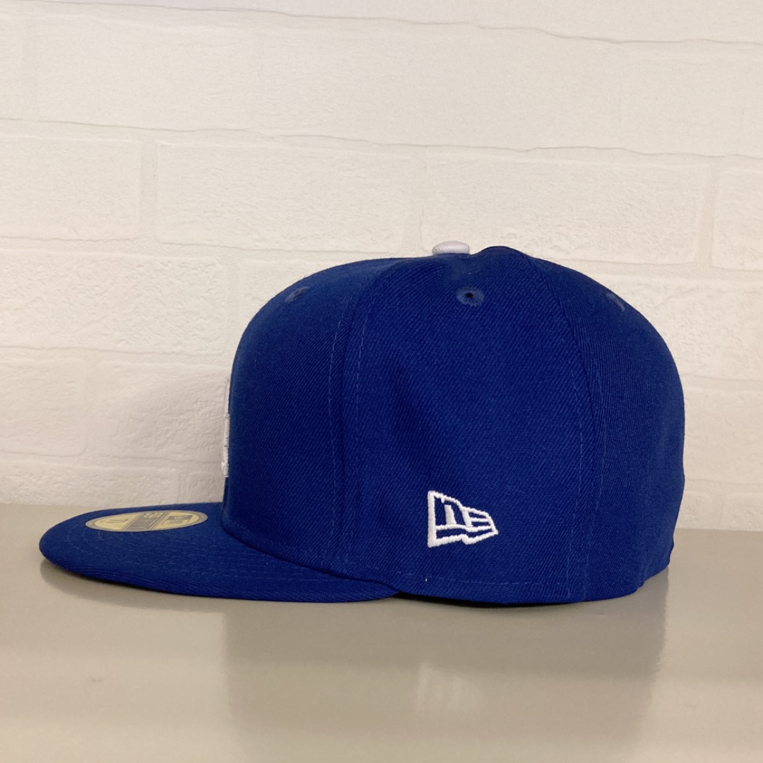 NEW ERA - ドジャース大谷選手のサインとデコピンの刺繍入り