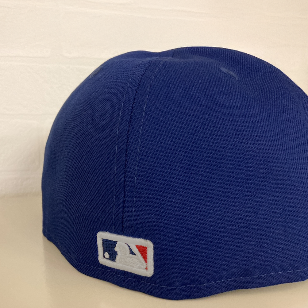 NEW ERA - ドジャース大谷選手のサインとデコピンの刺繍入り