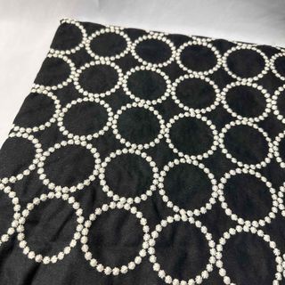 刺繍生地.刺繍幅130cm×50cm.黒色.タンバリン(その他)