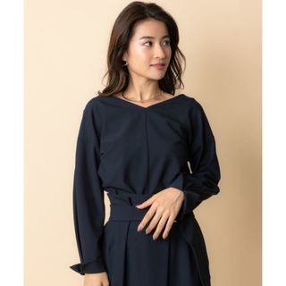 トーナル(TONAL)のTONAL Vネックツイルブラウス 38 ネイビー(シャツ/ブラウス(長袖/七分))