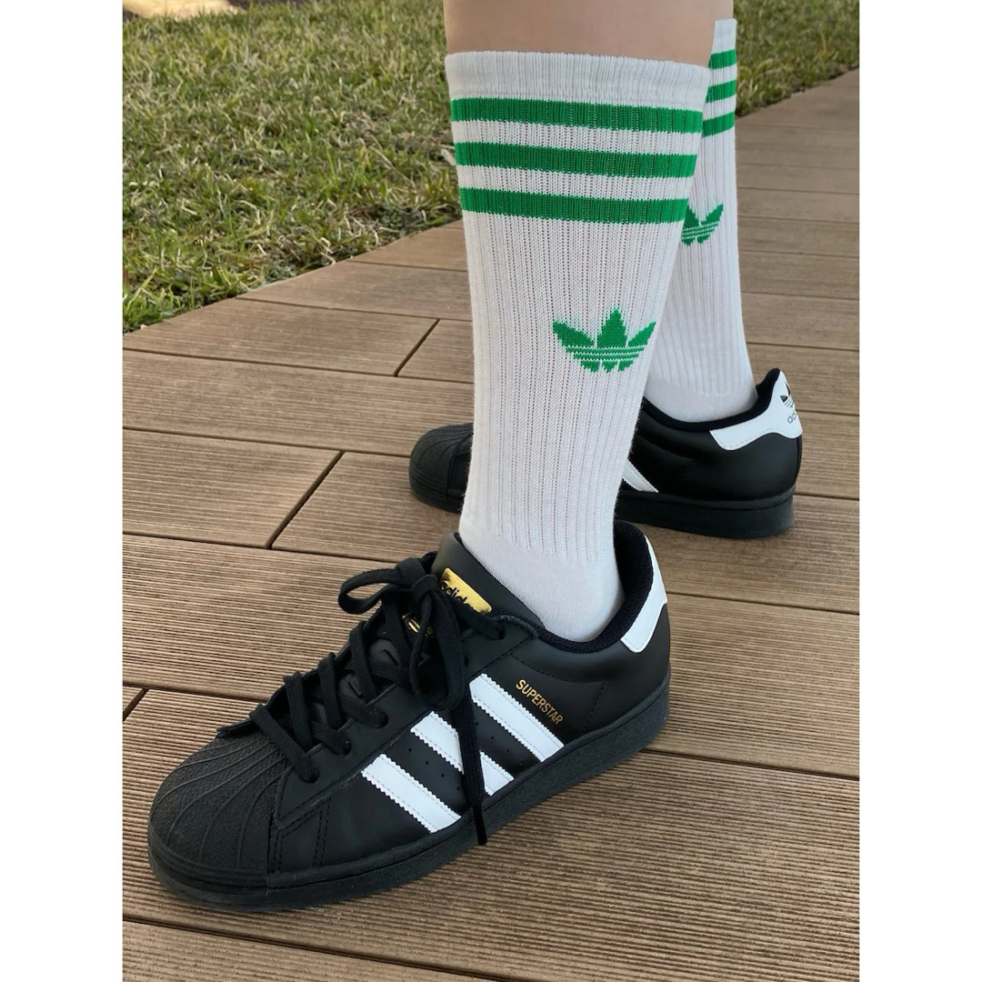 adidas Originals(アディダスオリジナルス)の新品　アディダス　22-24cm ソリッド　クルーソックス　3色セット レディースのレッグウェア(ソックス)の商品写真