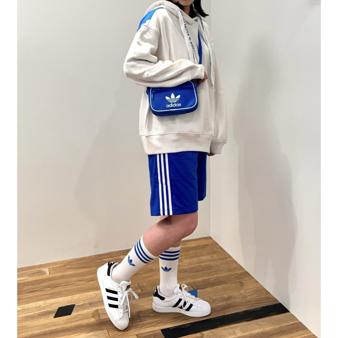 adidas Originals(アディダスオリジナルス)の新品　アディダス　22-24cm ソリッド　クルーソックス　3色セット レディースのレッグウェア(ソックス)の商品写真