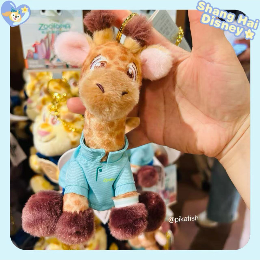 Disney(ディズニー)の【☆正規品】キリン ズートピア 可愛い ぬいぐるみキーチェーン 上海ディズニー エンタメ/ホビーのおもちゃ/ぬいぐるみ(キャラクターグッズ)の商品写真