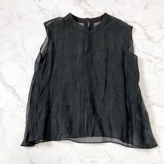 ノーブル(Noble)のNOBLE ノーブル　シアーオーガンジー フレアブラウス　バックボタン　黒(シャツ/ブラウス(半袖/袖なし))