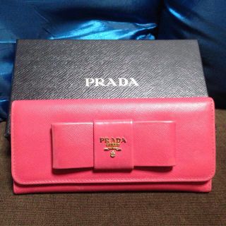 プラダ(PRADA)の11日まで格安！PRADAリボン長財布☻(財布)