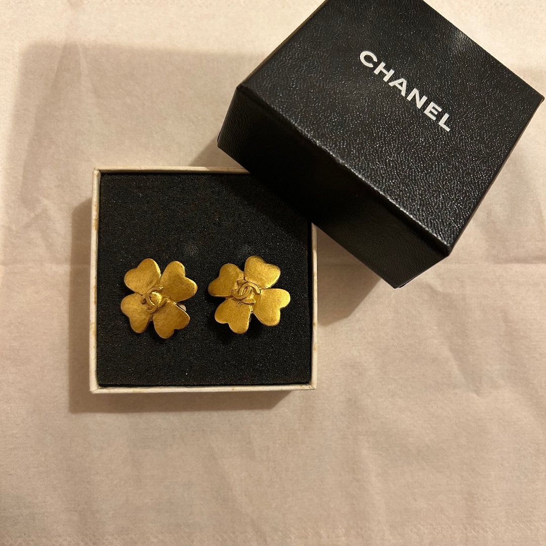 美品 CHANEL シャネル クローバーモチーフピアス