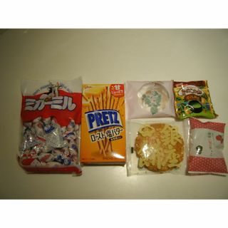 抹茶いちごちょこ　プリッツ　銀座餅　ミガーミル　かよひひ路　きのこの山(菓子/デザート)
