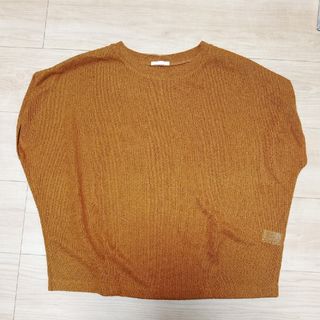 ジーユー(GU)のＧＵレンガ色トップス(Tシャツ(半袖/袖なし))