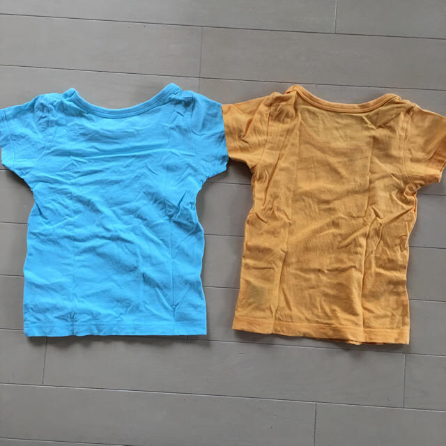 西松屋(ニシマツヤ)のプレーンズ 半袖シャツ 90 2枚セット キッズ/ベビー/マタニティのキッズ服男の子用(90cm~)(下着)の商品写真