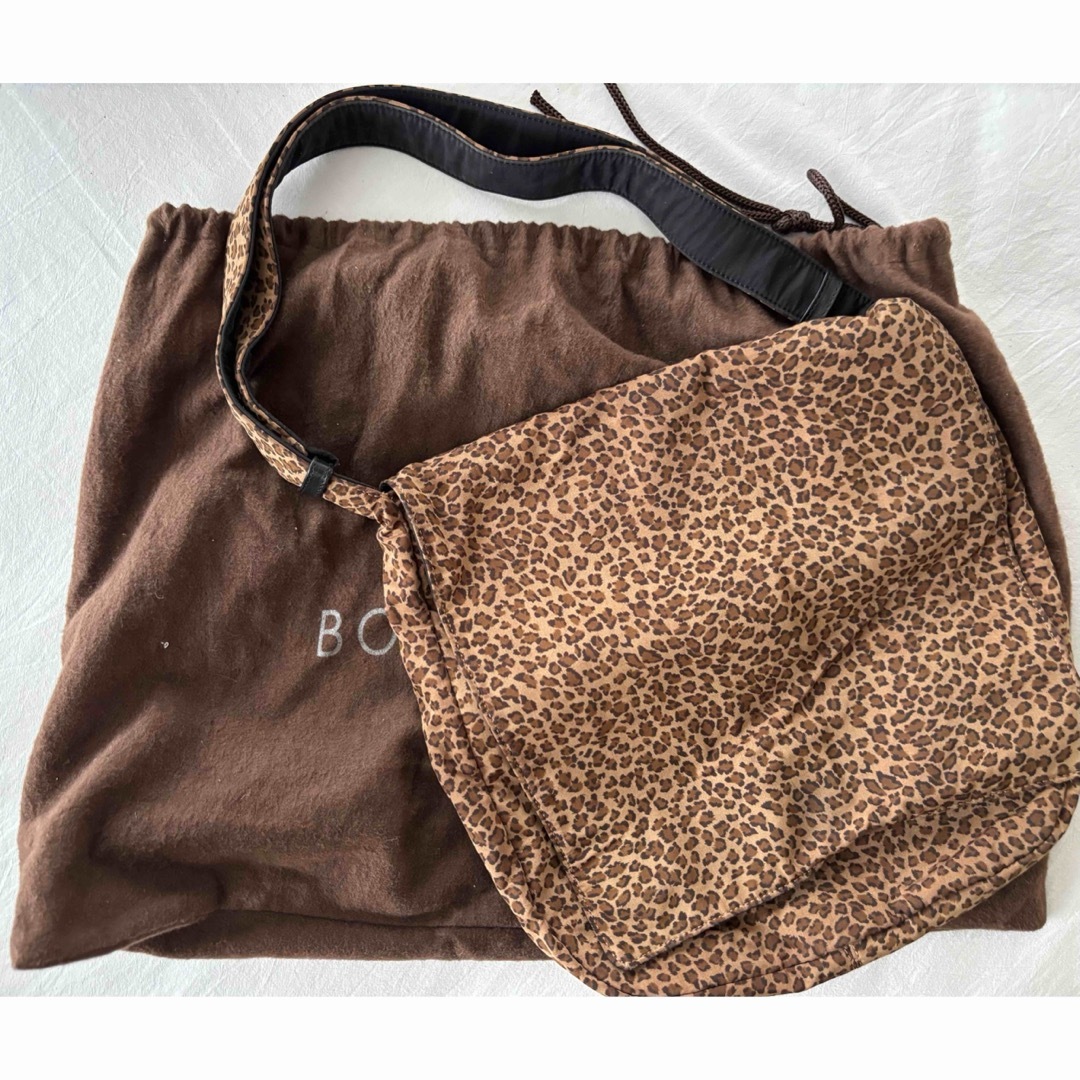 BOTTEGA VENETA(ボッテガヴェネタ)の希少BOTTEGA VENETA リバーシブル ナイロン ワンショルダーバッグ レディースのバッグ(ショルダーバッグ)の商品写真