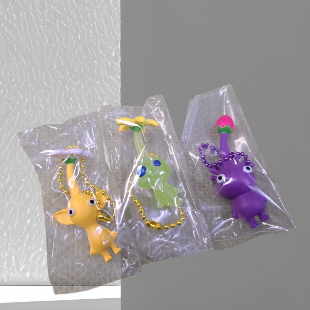 BANDAI(バンダイ)のピクミン マスコット&フルーツグミ2 3個セット エンタメ/ホビーのおもちゃ/ぬいぐるみ(キャラクターグッズ)の商品写真