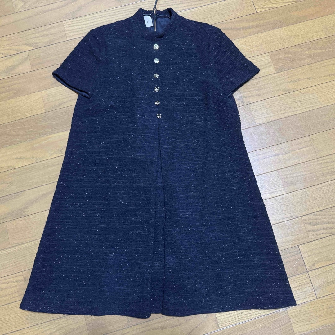 GUCCI(グッチ)の⚫︎GUCCIグッチ22aw黒半袖ラメツイードワンピース レディースのワンピース(ひざ丈ワンピース)の商品写真